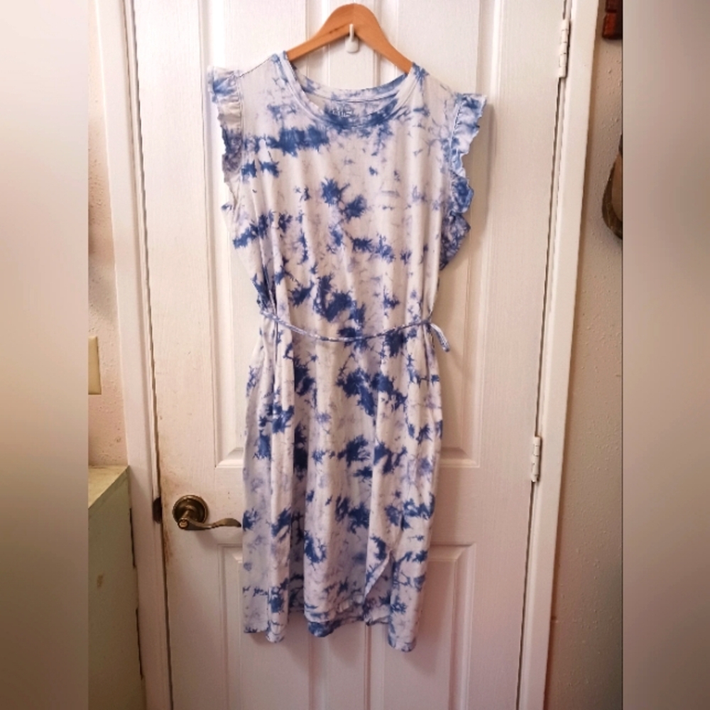 Women's pull over dress, cotton blend, string tie, white and blue.